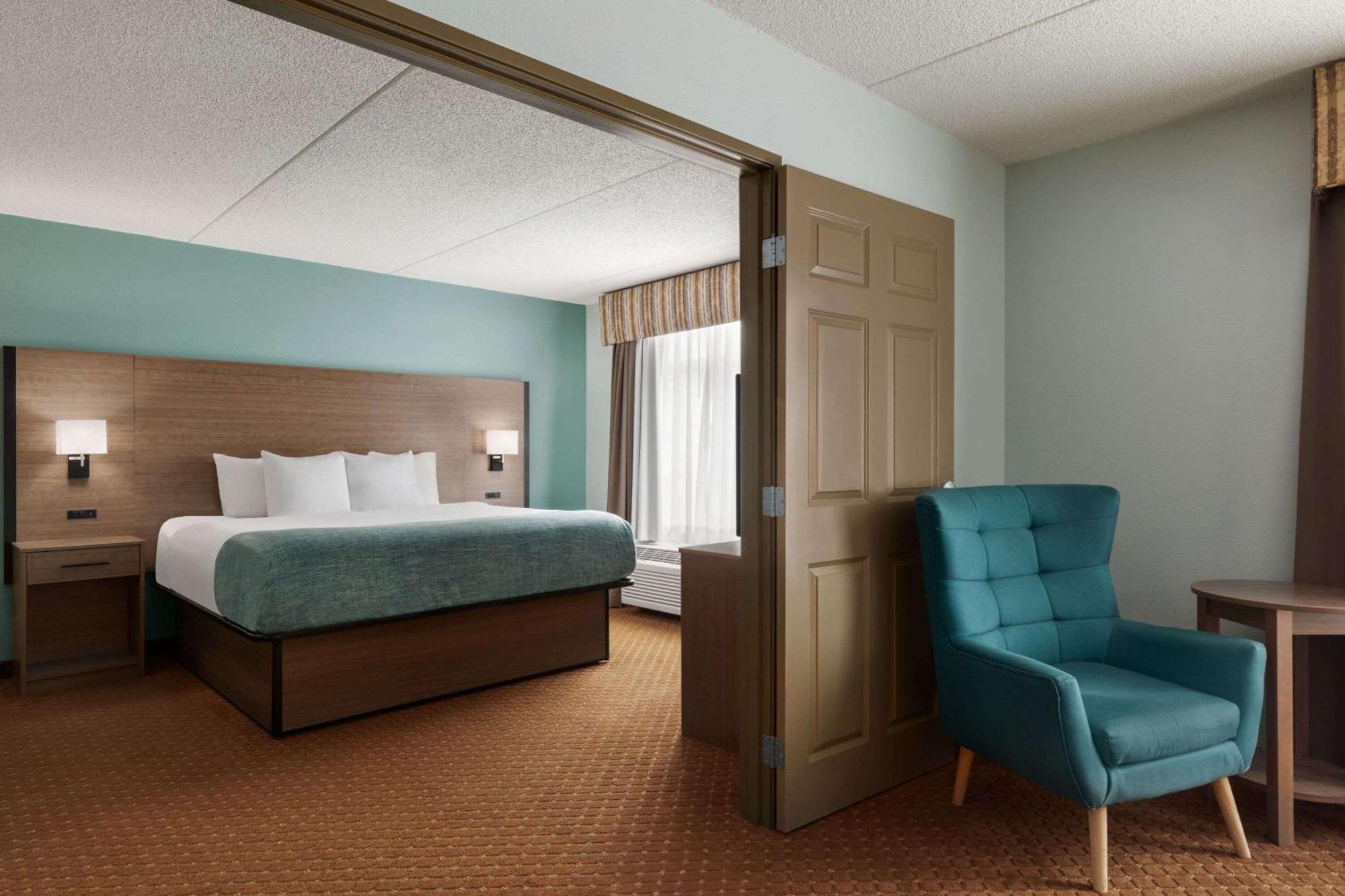 Wingate By Wyndham Louisville East Exteriör bild